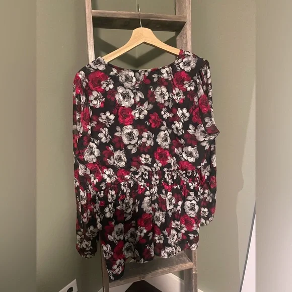 Torrid Peplum Chiffon Floral Blouson Sleeve Top - Picture 11 of 13